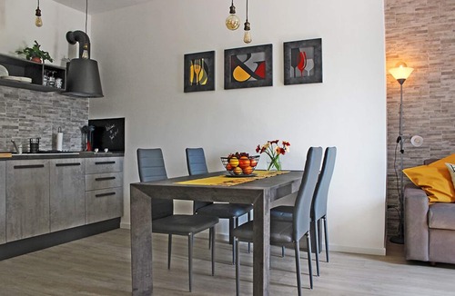 Noventa di Piave Apartment | Apartment with independent entrance