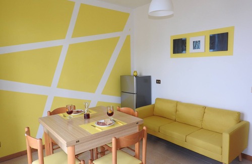 Cassone Apartment | Apartment with 5 beds, balcony with lake view, free parking