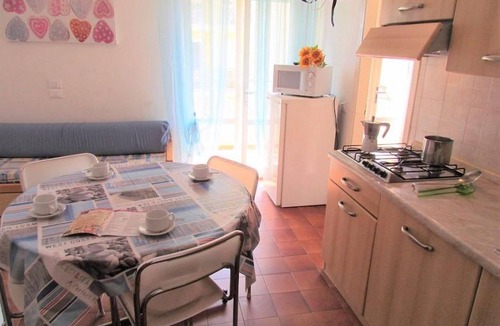 Bibione Apartment | Apartment with balcony 100m from the sea