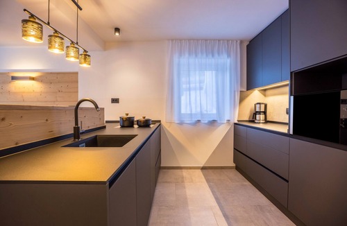 San Vigilio Apartment | Apartments "Armeri Black Dolomites" with Mountain View, Terrasse & Wi-Fi