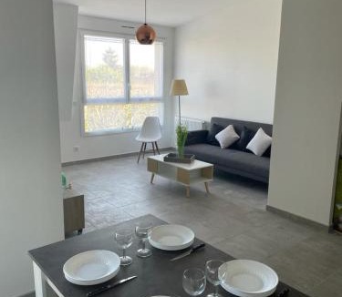 Aulnay-sous-Bois Apartment | Appart cocoon, résidence A.T.F