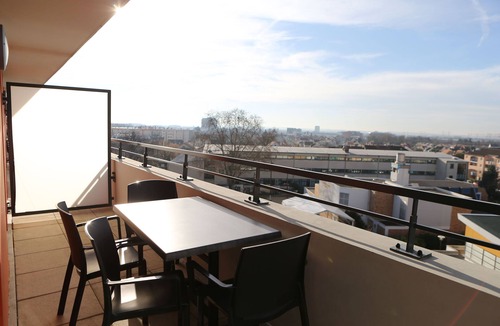 Chevilly-Larue Condo | Appart Moderne Près de l'Aéroport & Paris av/Wifi!