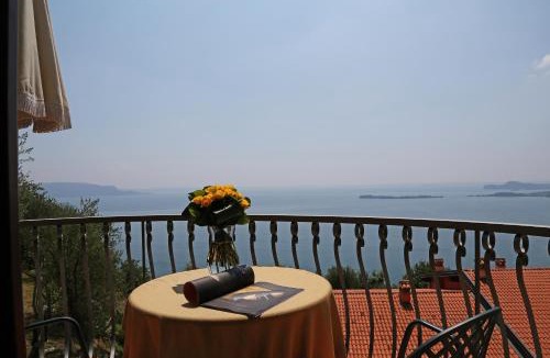 Gardone Riviera Apartment | Appartamenti Borgo