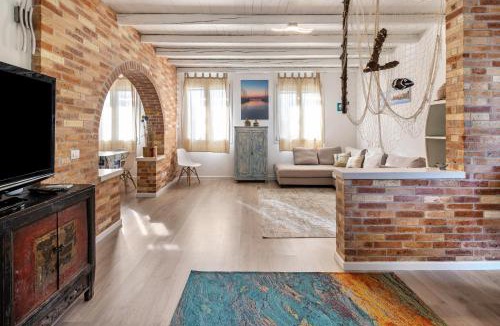 Castello di Brussa Apartment | Appartamento Brussa Beach
