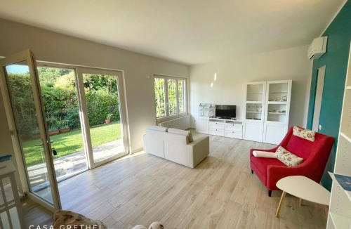 Gardone Riviera Apartment | Appartamento Grethel - Theater Home