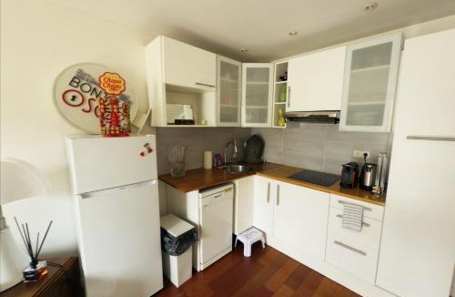 3rd Arrondissement Apartment | Appartement avec balcon