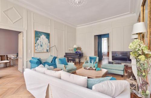 Les Iles Apartment | Appartement de standing 4 étoiles sur l'île Saint-Louis by Weekome