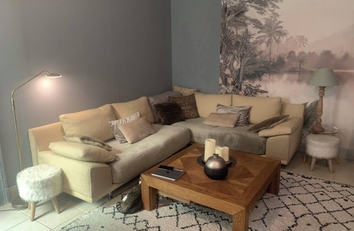 Croulebarbe Apartment | Appartement Deux Pièces de 50m2 Avec Cour, Boulevard de Port Royal 13e/limite5e