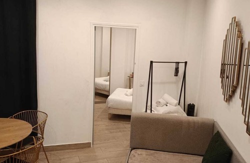 Hopital Saint-Louis Apartment | Appartement Familal sur 10éme arrondissement