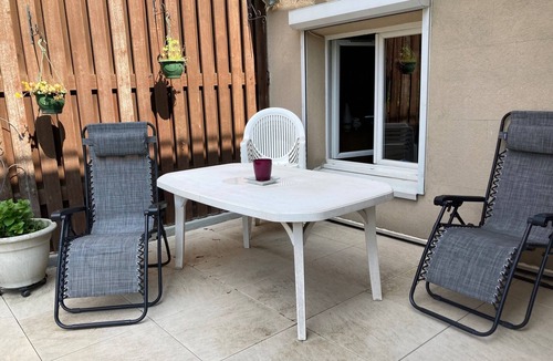 Bois Cadet-Montesquieu Apartment | appartement duplex spacieux et calme, proche paris, au vert
