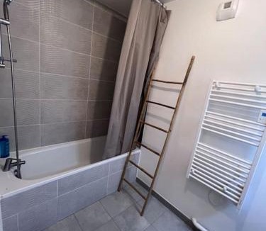 Pierrefitte-sur-Seine Apartment | Appartement 5 personnes