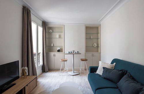 Quartier de Rochechouart Apartment | Appartement Hermosa - Welkeys