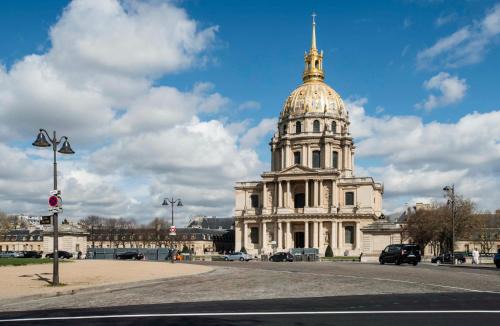 Faubourg Saint-Germain Apartment | Appartement Paris Tour Eiffel