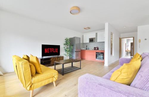 Saint-Vincent-de-Paul Apartment | Appartement Quartier Canal Saint Martin Free Netflix