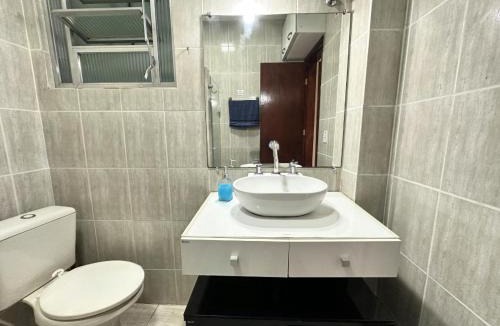 Balneario Remanso Apartment | Apto na beira da praia do Centro | ROMM207