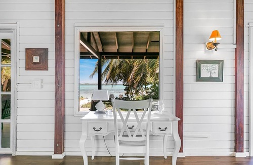 George Town House | Aqua Sound - Luxury Villa w/Private Pool, Beach and Dock