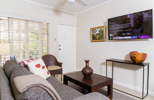 Molynes Gardens House | AquaHaven Retreat in Kingston