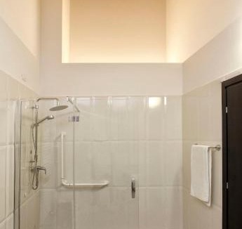 Codogne House | Arneroni