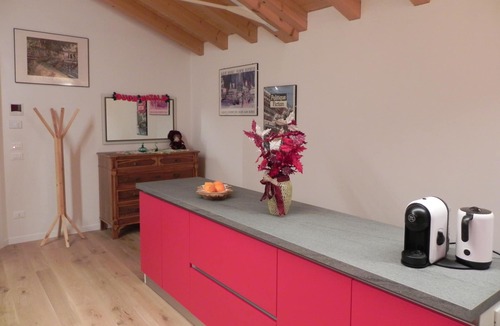 Col San Martino Apartment | At Meri's, ROOM NR. 2, tourist rental 026026-LOC-00004