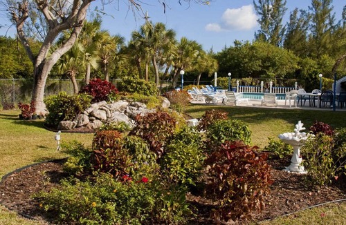 Williams Town Apartment | Attractive and Affordable Garden Apartment very close to Beach, shops, amenities