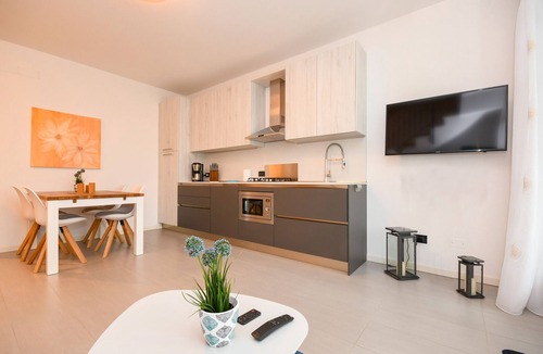 San Benedetto di Lugana Apartment | Aurora Home