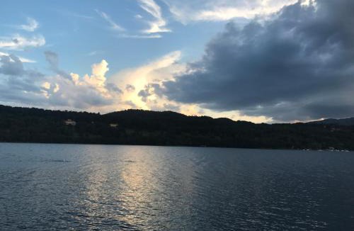 Gozzano Bed & Breakfast | B&B Notte sul Lago