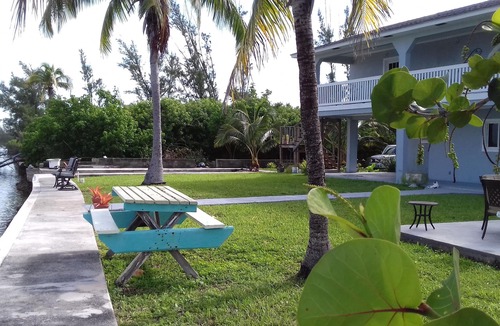 Freeport House | Bahama Breeze Waterfront Luxury Detached Vacation Home