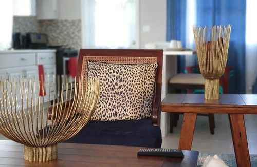 George Town House | Bahama Breezes