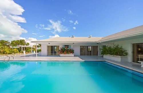 Great Exuma House | Bahamian Private Island Escape - Sleeps 8