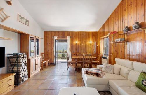 Treviso Bresciano Apartment | Baita Piero E Afra