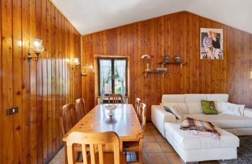 Treviso Bresciano Apartment | Baita Piero E Afra