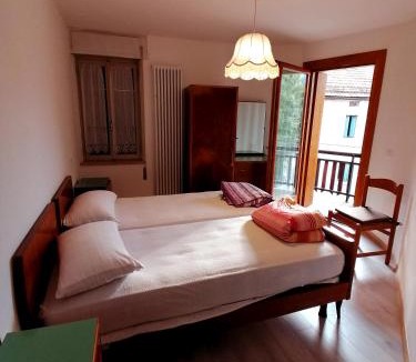 Roana Apartment | Bartakei