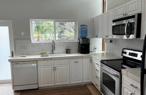 South Palmetto Point House | Beach House on cove of Ten Bay Beach
