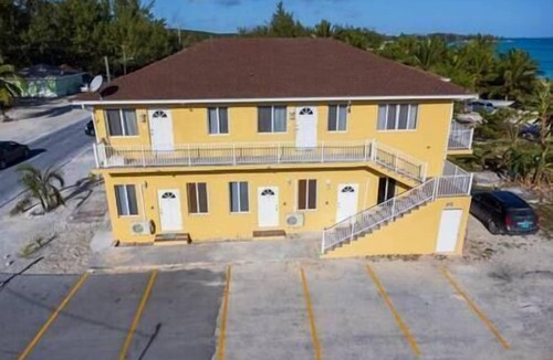 Rokers Point Apartment | Beachfront Beauty, Near Hotel Apt #4