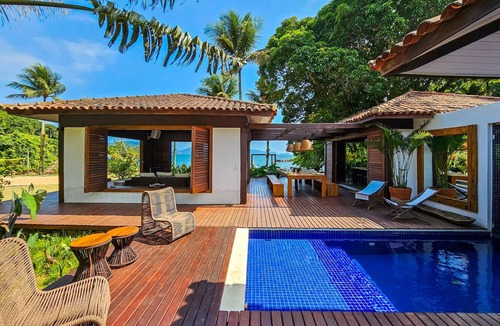 Angra dos Reis Villa | Beachfront villa in Angra dos Reis - Ang009