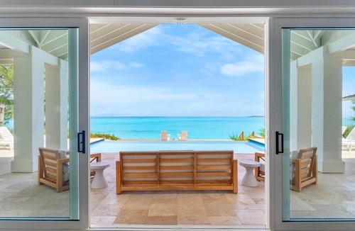 Forbes Hill Villa | Beachwood Villa, Oceanfront near sand flats! Most 5 stars on the island
