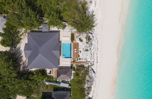 Forbes Hill Villa | Beachwood Villa, Oceanfront near sand flats! Most 5 stars on the island