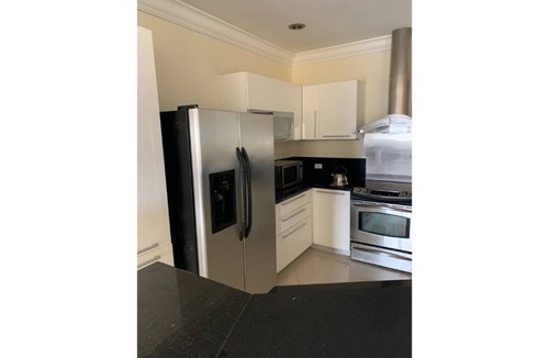 Bahamia West House | Beautiful 2 bedroom Ocean View R