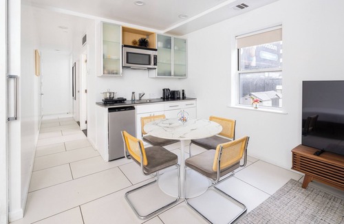 Turtle Bay Apartment | Beautiful 2 beds Apt in Midtown NYC #401