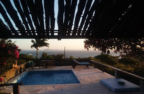 Ferradurinha House | BEAUTIFUL 3-bedroom house, 2 of which are suites, with fantastic sea views!