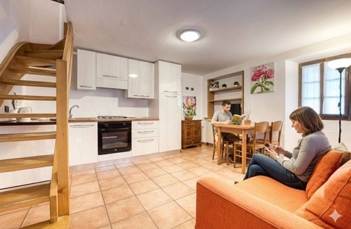 Macugnaga Apartment | Beautiful apartment for 2 guests with TV, balcony, pets allowed and panoramic view