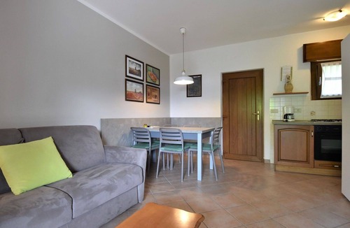 Vesta House | Beautiful apartment in villa for 5 people with WIFI, TV, terrace and pets allowed