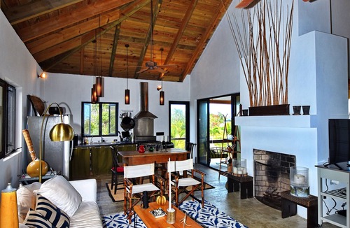 Marsh Harbour Villa | Beautiful Beachfront Villa