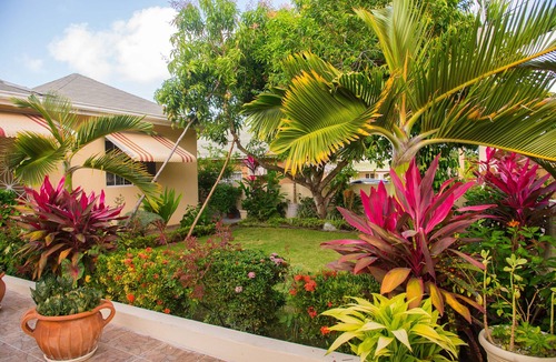 Mammee Bay House | Beautiful Gated Community Vacation Home, Close to all Tourist Attractions