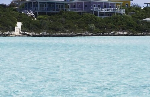 Out Islands Villa | Beautiful Harbor View. 4 Bedroom Villa