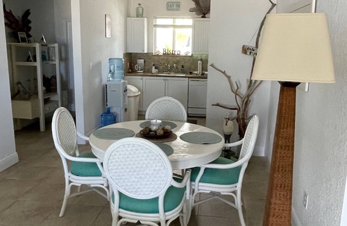 Alice Town Condo | Beautiful Large Condo in Paradise