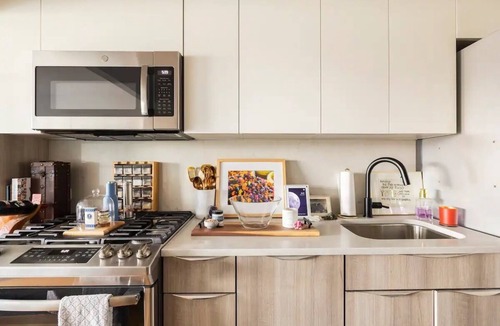 Greenpoint Apartment | Beautiful Modern Studio in Luxury Building