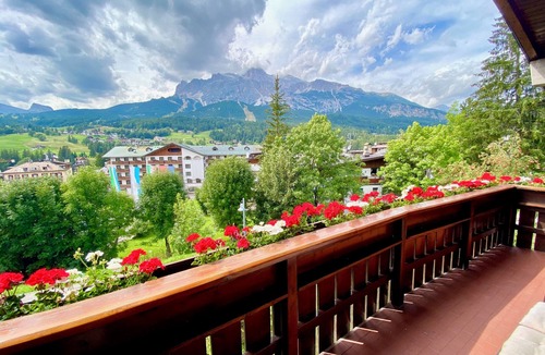 Cortina d'Ampezzo Historic Centre Apartment | Beautiful penthouse in Cortina city center
