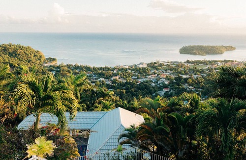 Port Antonio Bed & Breakfast | Bed & Breakfast with Lovely Pool and Breathtaking Views