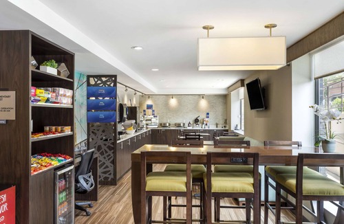 Gravesend Hotel | Best Western Brooklyn-Coney Island Inn